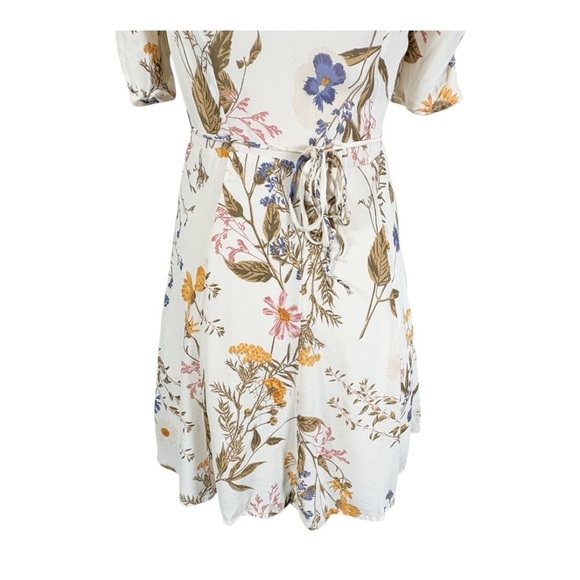 Reformation Lucky Wrap Mini Dress Size Medium - Picture 9 of 11